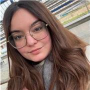 Profesora de apoyo especializada en inglés, tambien puedo ayudar con otras materias como lengua castellana o catalana